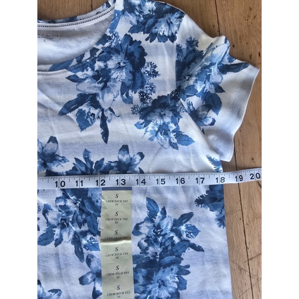 Laura Scott Knit Top Women's Blue Striped Floral Crew Neck Size Small NWT - Picture 6 of 9